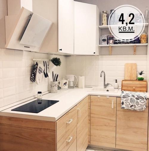 Светлая и воздушная кухонька.