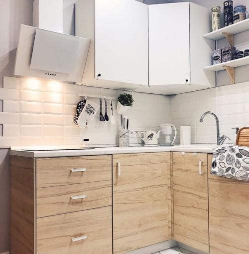 Светлая и воздушная кухонька. 01