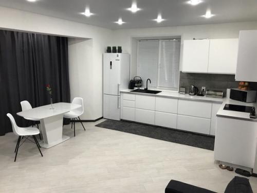 Это наш загородный дом и ремонт внутри него. 01