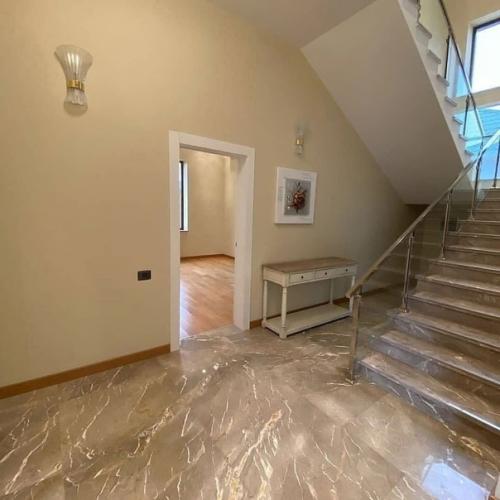 Наше решение было принято - жить в собственном доме значительно лучше, чем в квартире. 04