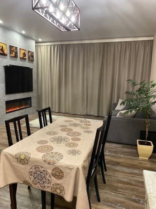 Рассматривайте интерьер комнат в нашем частном доме. 01