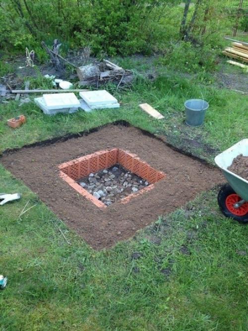 На дачном участке сделали вот такую незамысловатую зону для вечерних посиделок. 04