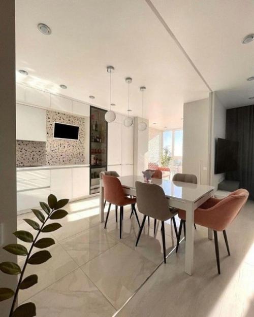 Люди поделились своим вариантом оформления просторной квартиры, вдруг кто то тоже захочет выполнить нечто подобное. 02