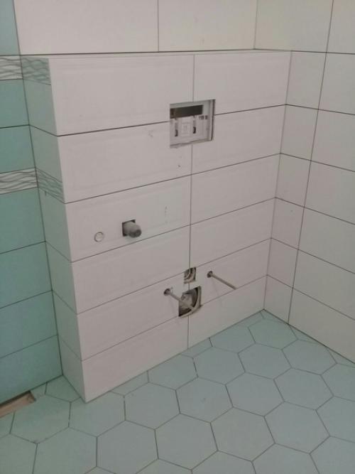 На ваше обозрение свой санузел демонстрирую. 02