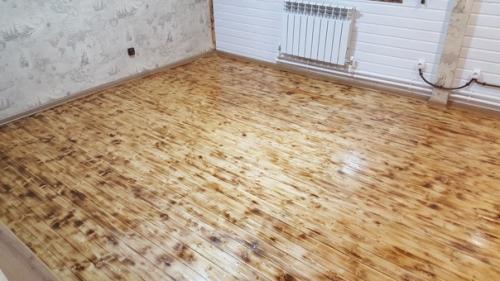 У всех в квартирах ламинаты, линолеумы, а мне вот захотелось чего то оригинального и натурального. 02