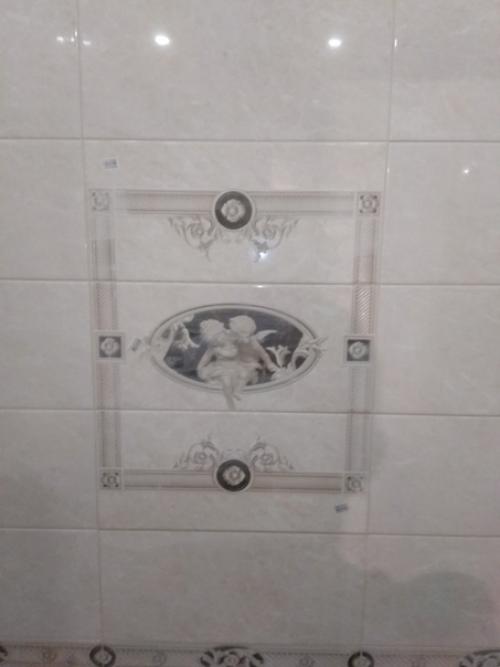 Дизайн нашей ванной комнаты, несколько видов плитки, все на свой вкус выбиралось. 03