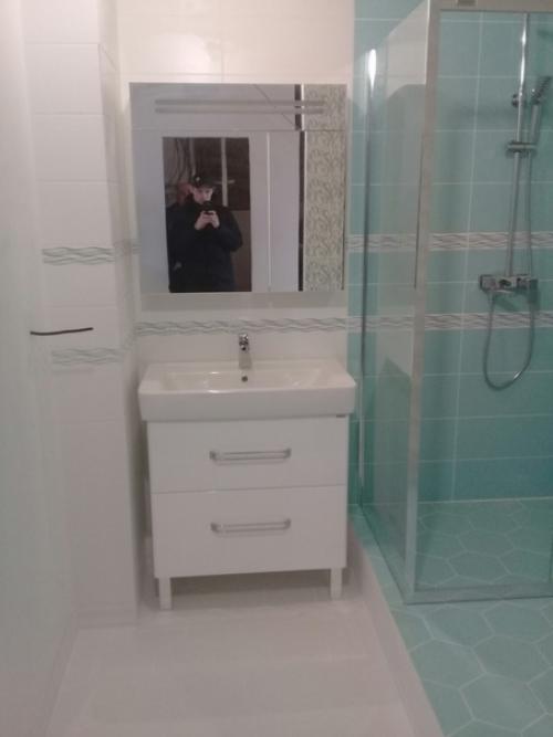 На ваше обозрение свой санузел демонстрирую. 04