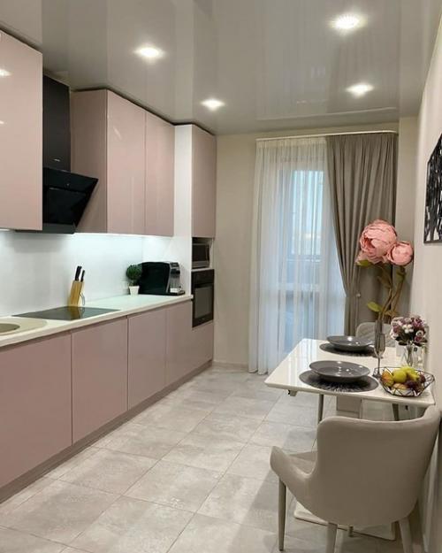 Покупали квартиру в новостройке без отделки, так как самостоятельно делать намного дешевле и качественнее. 01