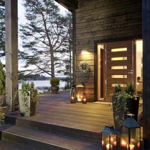 Домик на берегу озера. 02