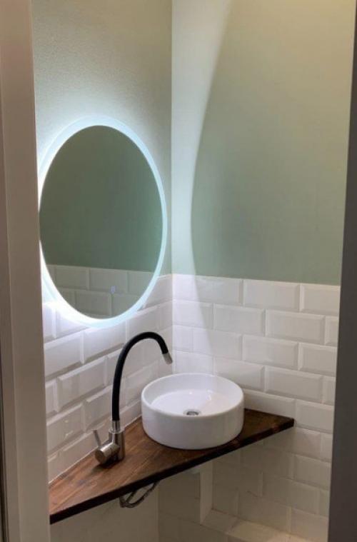 Люди своим обновленным санузлом поделились. 02