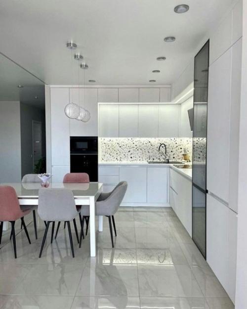 Люди поделились своим вариантом оформления просторной квартиры, вдруг кто то тоже захочет выполнить нечто подобное. 04