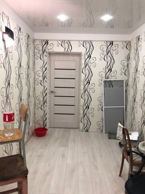 Разобрали полностью комнату, пришлось конкретно попотеть, а затем уже приступили к отделке. 06