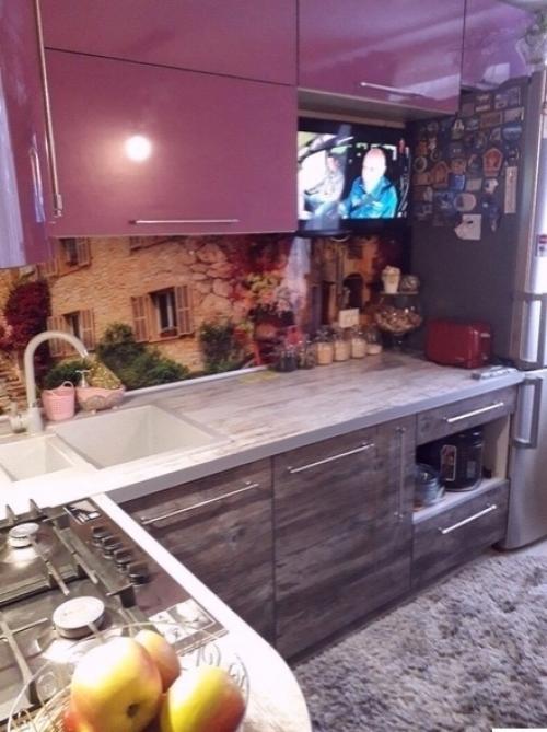 Свою кухню я решила наполнить яркими деталями. 07