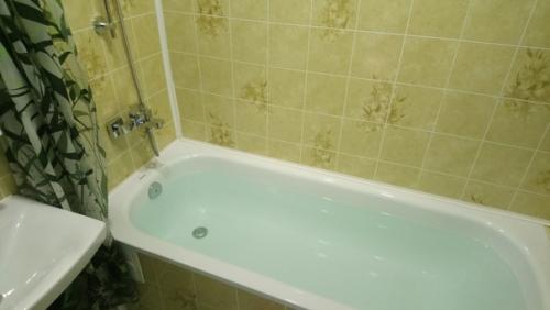 Вот так мы ванную комнату и туалет оформили. 02