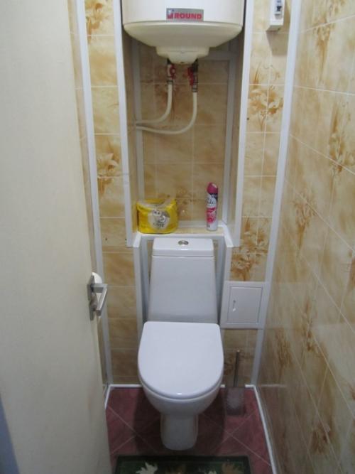 Вот так мы ванную комнату и туалет оформили. 07