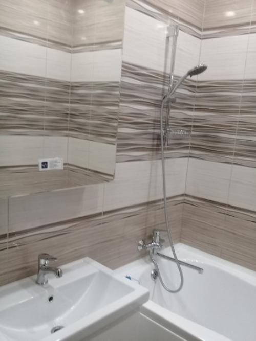 Вот так мы свою ванную комнату оформили. 01