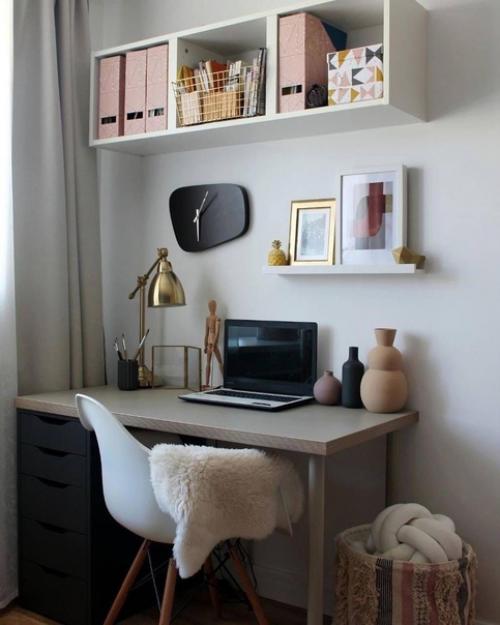 Один из самых главных атрибутов в квартире это декор, именно он создает основной уют в ней. 07