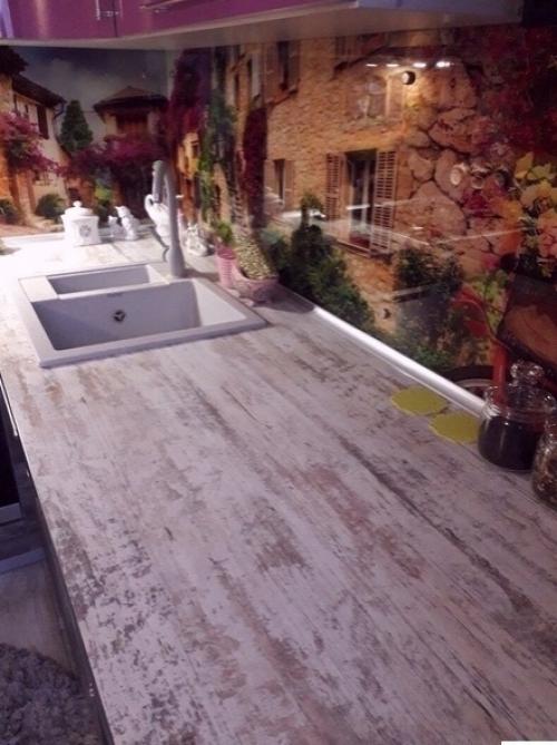 Свою кухню я решила наполнить яркими деталями. 05