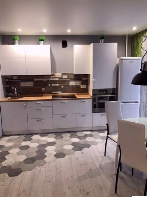 Наша студия.  Мы сделали небольшую комнатку, в которой будет оборудованная спальня. 04