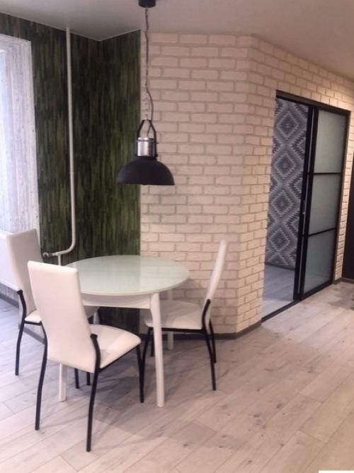 Наша студия.  Мы сделали небольшую комнатку, в которой будет оборудованная спальня. 03