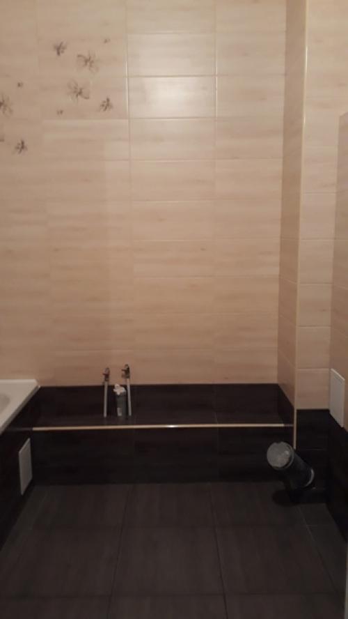 Наконец закончили ремонт санузла, показываю что из этого получилось. 05