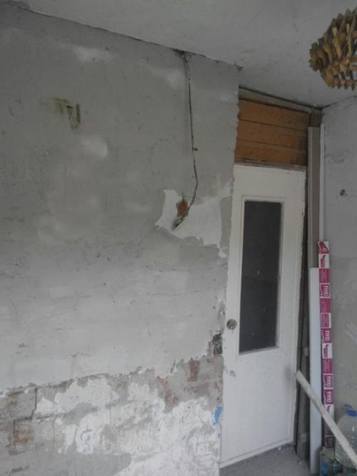 Все тут у вас показывают свои замечательные ремонты, что и я не удержался и решил показать свой первый ремонт на кухне. 02