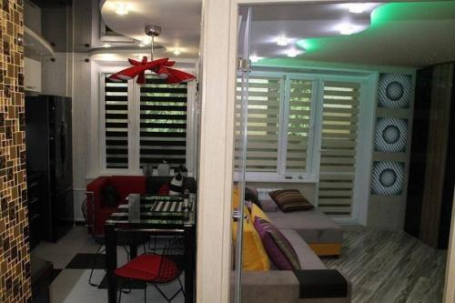 Вот что вышло сделать с моей однушкой. 03