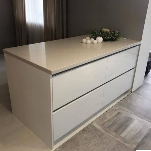 Показываю вам во всей красе свою современную и очень функциональную кухню. 08