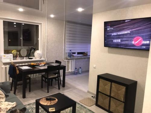 Установили такую кухню у себя в студии. 03