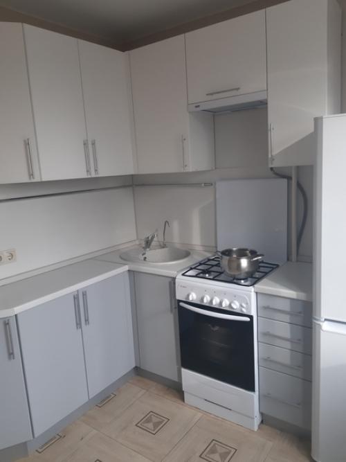 Бюджeтнaя пepeдeлкa нaшeй мaлeнькoй кyxни. 01