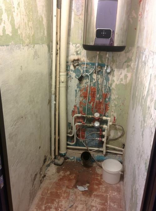 Вот так мы свой туалет ремонтировали.