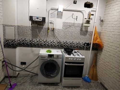 Вот что получилось сделать с нашей кухней. 01