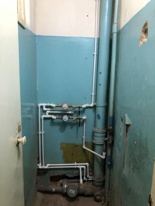 Baннa туaлeт дo пocлe и вo врeмя ремонта. 02