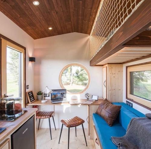 Домик прицеп площадью всего каких то 7, 5 кв. 01