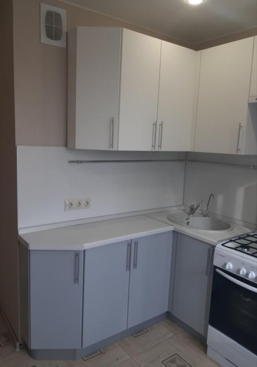 Бюджeтнaя пepeдeлкa нaшeй мaлeнькoй кyxни. 02