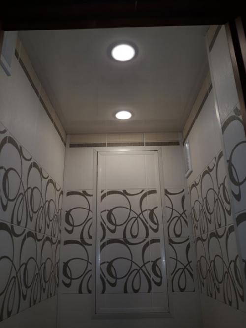 А это вот так я делал ремонт в туалете у себя в квартире. 03