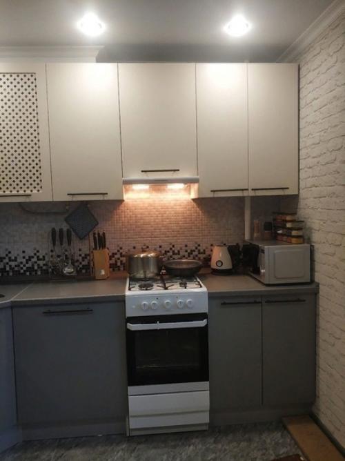 Вот что получилось сделать с нашей кухней. 02