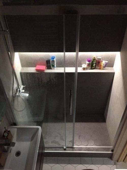 Как же мы рады, что наконец закончили санузел. 03