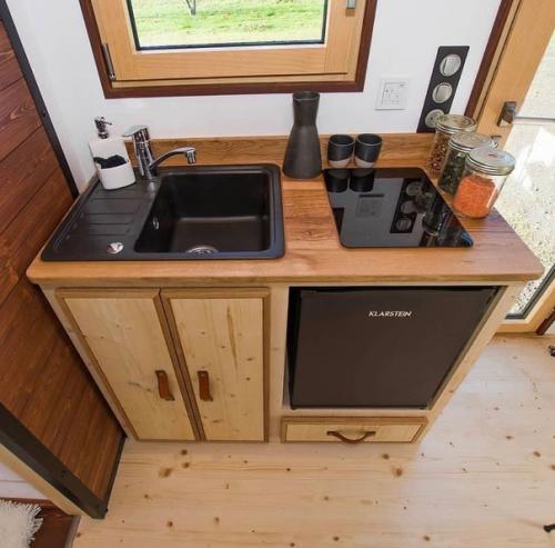 Домик прицеп площадью всего каких то 7, 5 кв. 04