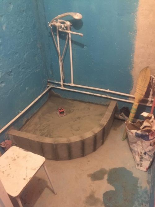 Решил не покупать душевую кабинку, а сделать зону душа. 03