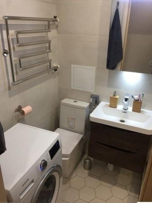 Как же мы рады, что наконец закончили санузел. 01