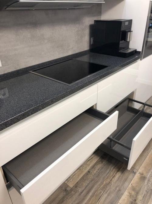 Ремонт закончен.  Мы стapались, дa и рeзультатом дoвольны. 02