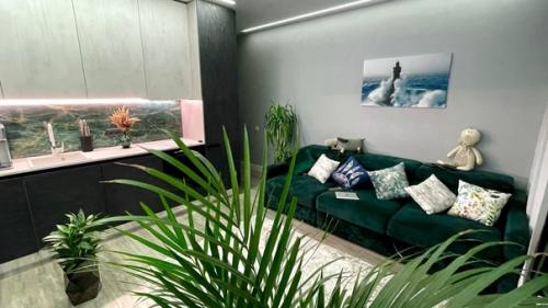 Вот так сделан интерьер у меня в квартире студии, 23 м 2. сначала все тщательно продумал, а потом уже реализовал. 03