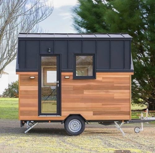 Домик прицеп площадью всего каких то 7, 5 кв. 08