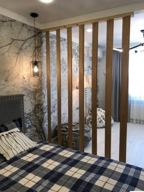 Вот таким образом оформили свою квартиру студию. 03