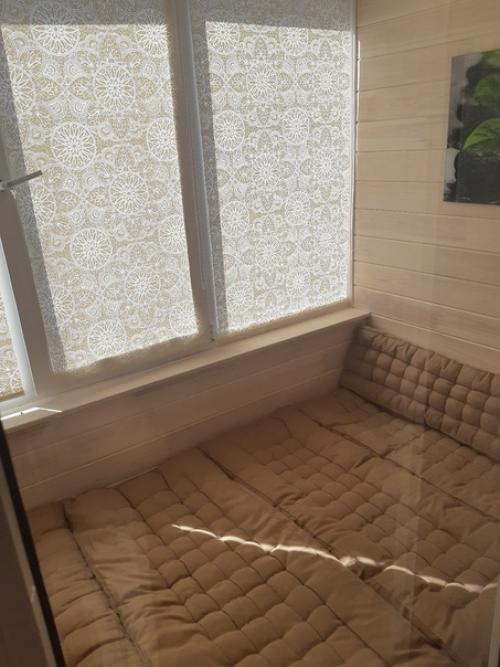 Сделали ремонт на балконе, хотелось обустроить всё красиво. 06