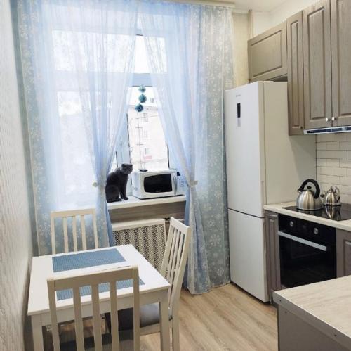 Площадь небольшая 6, 5 кв м. старались все подбирать и делать максимально бюджетно.