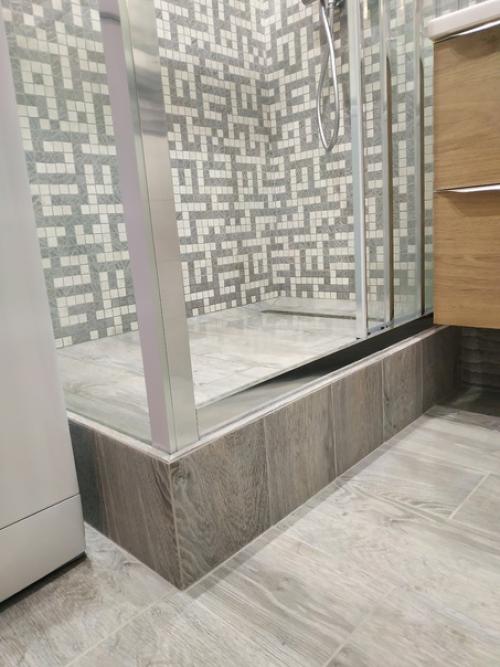 Вот так мы ремонт в туалете с ванной исполнили. 03