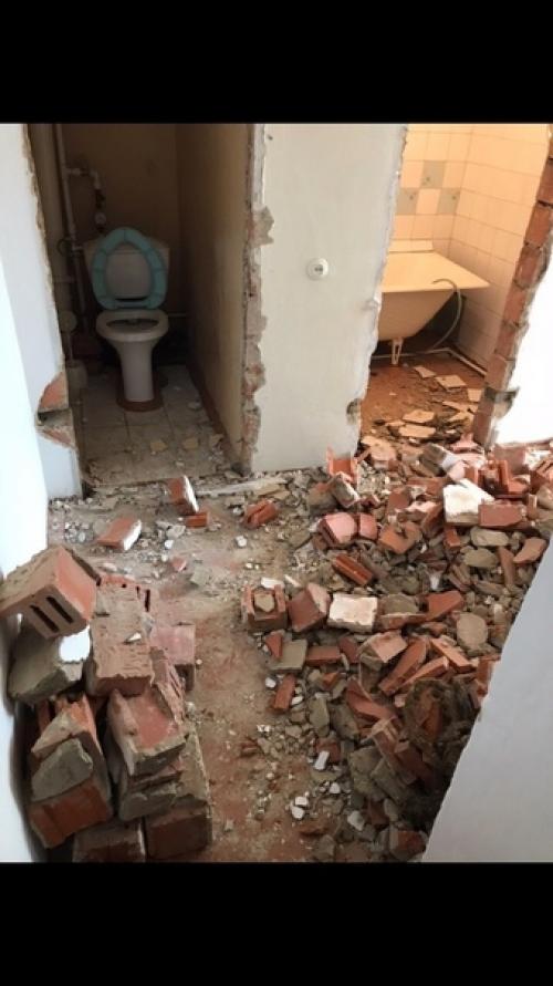 Вот такой у нас вышло сконструировать туалет с ванной.