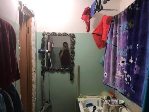 Ремонт в ванной комнате закончил.